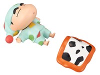 「おやすみしんちゃん」は、しんちゃんと布団を分けて飾ることもできる。