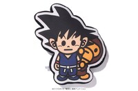 「ドラゴンボール」×A BATHING APE クッション