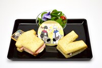 園内で販売される「あ゛あ゛あ゛あ゛あ゛あ゛！ 折ったァァァァァ!! 長老折ったァァァァ!!」。