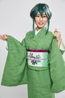 西口杏里沙演じる白神桐子。