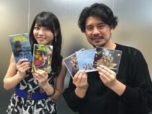 矢島舞美（左）とうすた京介。(c)SHUEISHA Inc. All rights reserved.