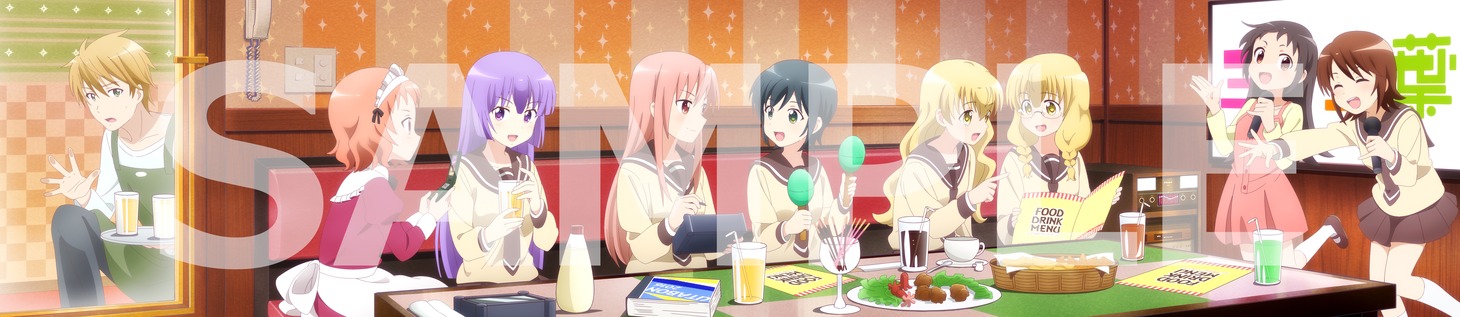 アニメ「三者三葉」キャラクターソングCDのジャケットは繋ぐと1枚絵が完成する。