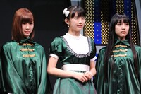 舞台「続・11人いる！東の地平・西の永遠」の1シーン。