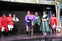 舞台で披露されるイリュージョンの一部。