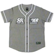 「KMAソルジャーチームロゴ ベースボールシャツ（グレー）」