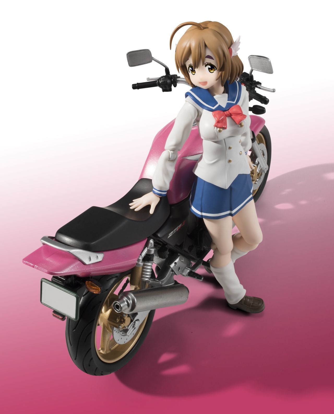「佐倉羽音（制服）＆CB400 SUPER FOUR」