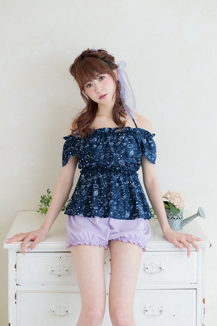 「暁美ほむらモデル水着」着用イメージ