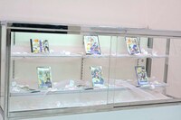 歴代パッケージの展示。