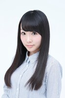 唐沢シオリ役を演じる木戸衣吹。