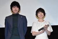 舞台挨拶の様子。