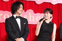 「高台家の人々」“レセプションパーティー”の様子。