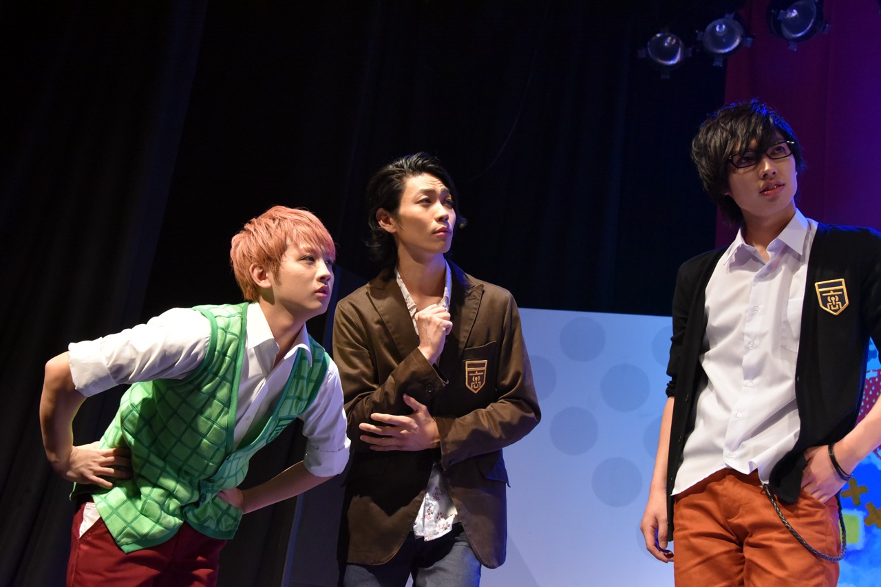 （左から）矢島八雲演じる桜田康介、早川航太演じる嶋田結太、渡邊健太演じる岡田奏。