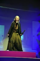 室龍規演じる白神源二郎。