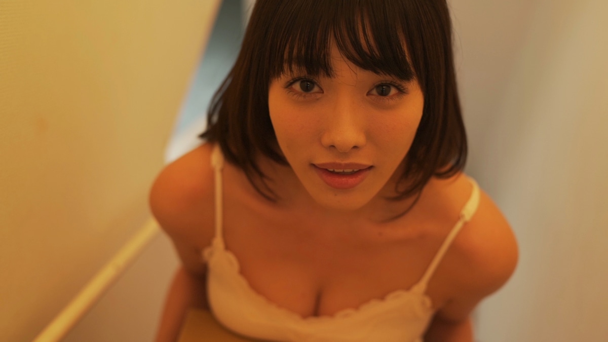 今野杏南演じる高校教師・陽菜。