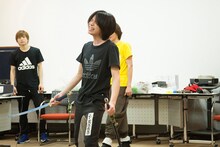 動きを間違え悔しがる北村諒。