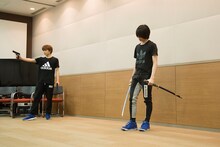 殺陣稽古を行う宮崎秋人と北村諒。