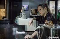 「モンタージュ 三億円事件奇譚」より、夏木マリ演じる響子ギブソン。