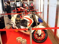 ネオサイクロン号