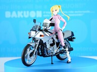 「S.H.Figuarts 鈴乃木凜（ライダースーツ）＆GSX 400S KATANA」