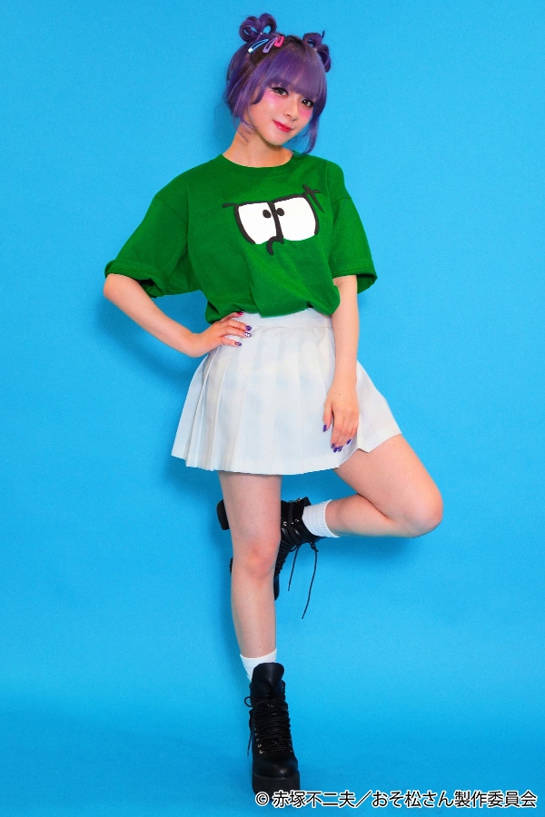 「おそ松さん×galaxxxy チョロ松EYE Tシャツ」着用例