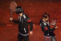 不動峰の伊武深司と神尾アキラ。