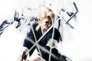 健人扮する吉良イヅル。