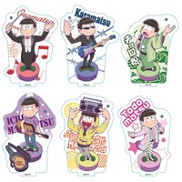 描き下ろしイラストが使用された「スタンディングアクリルキーホルダー」。