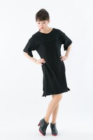 「NARUTO-ナルト- 疾風伝」うちはイタチモデル ブーティ着用画像。