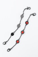 「NARUTO-ナルト- 疾風伝」うちはイタチモデル ブーティのチェーン。