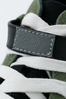 「NARUTO-ナルト- 疾風伝」はたけカカシモデル スニーカー