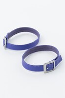 「NARUTO-ナルト- 疾風伝」うちはサスケモデル スニーカーのストラップ。