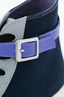 「NARUTO-ナルト- 疾風伝」うちはサスケモデル スニーカー