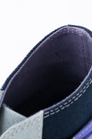 「NARUTO-ナルト- 疾風伝」うちはサスケモデル スニーカー