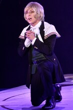 米原幸佑演じるカミオ。（カメラマン：鏡田 伸幸・岩田えり）