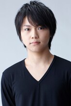 鳴子章吉役の深澤大河。