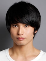 田所迅役の友常勇気。