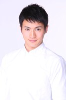 泉田塔一郎役の青木空夢。