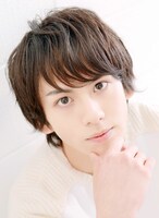 黒田雪成役の秋元龍太朗。