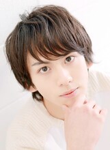 黒田雪成役の秋元龍太朗。