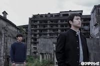 「モンタージュ 三億円事件奇譚」より、野村周平演じる川崎雄大と三浦貴大演じる沢田慎之介。