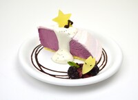 「歌姫カリーナのひんやりカシススフレグラッセ」