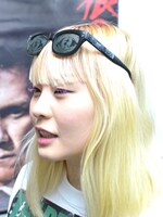 「洗礼 『見えない！』バプテスマサングラス」着用画像