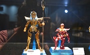 「聖闘士星矢30周年展 Complete Works of Saint Seiya」の展示の様子。