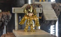 「聖闘士星矢30周年展 Complete Works of Saint Seiya」の展示の様子。