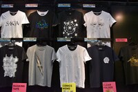 「聖闘士星矢30周年展 Complete Works of Saint Seiya」の展示の様子。