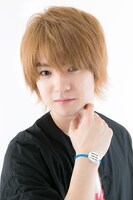 神威モデル ヘアゴム着用画像