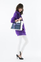 うちはサスケモデル トートバッグ着用画像