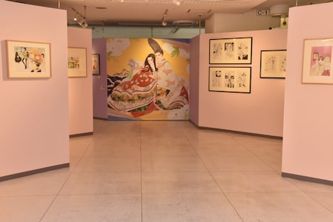 「大和和紀画業50周年記念原画展 in 東武百貨店池袋店」の様子。