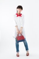 「おそ松モデル バッグ」着用画像