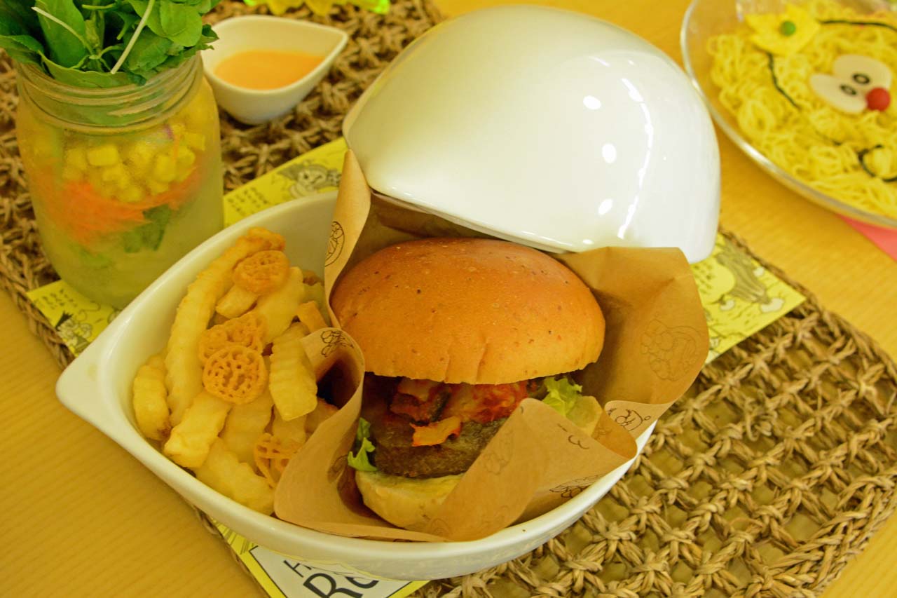 「畑のレストラン 夏野菜バーガー」 (c)Fujiko-Pro